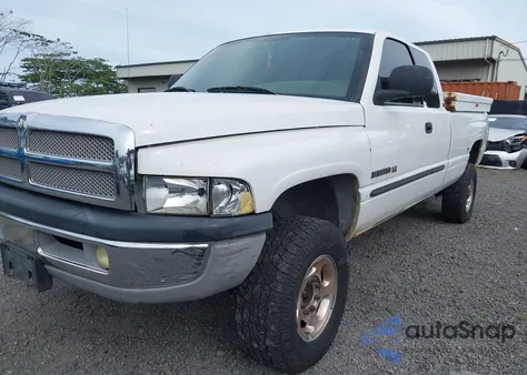 2002 Dodge Ram 2500 St z USA, uszkodzony, nr VIN 3B7KF23Z32M262365